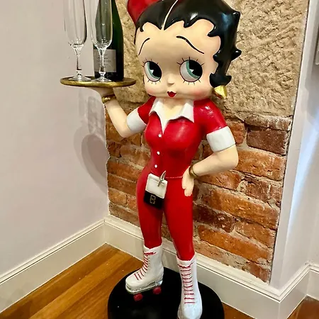 Old Town Center 110m By Sleep In