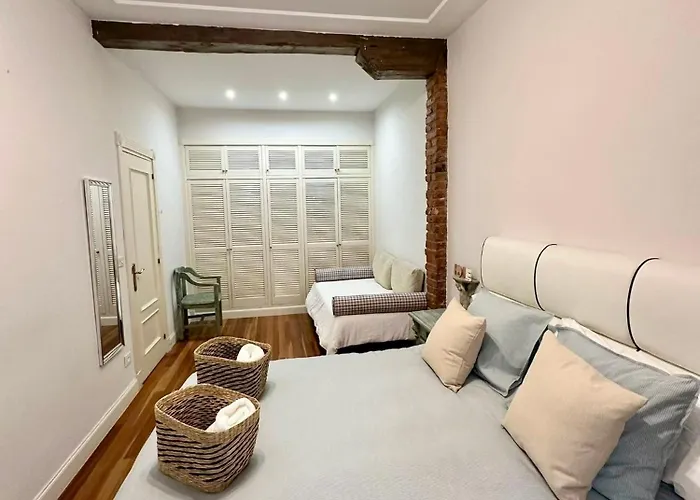 Old Town Center 110m By Sleep In Lejlighed *